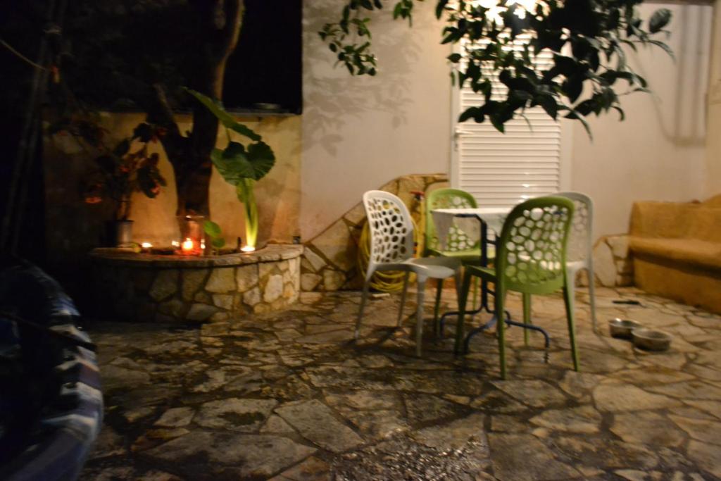 Four Seasons Koroni Apartments room 1